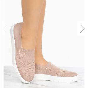 Brand New Mauve casual slip on sneaker size 7.5